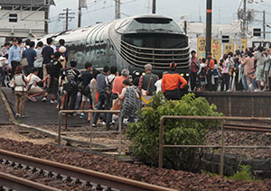 瑞風初停車