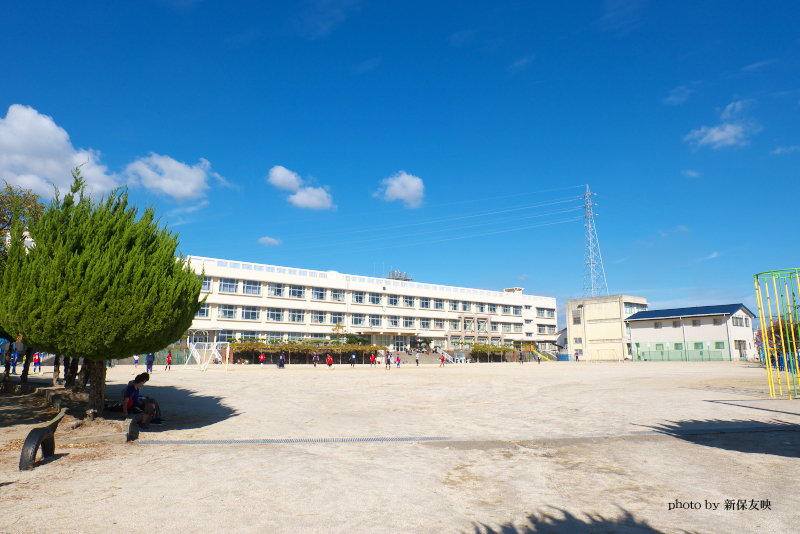 愛宕小学校の外観