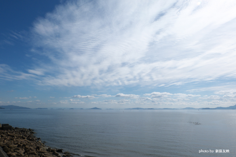 尾津沖から見える瀬戸内の島々や四国