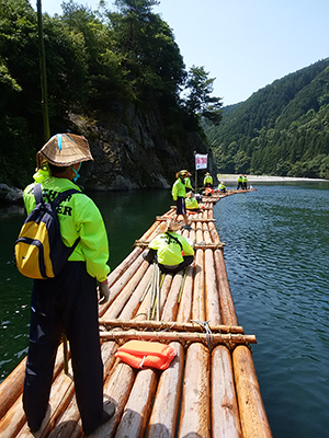 錦川筏下り