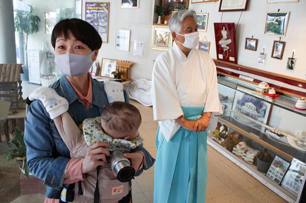 日高さんと平田宮司3