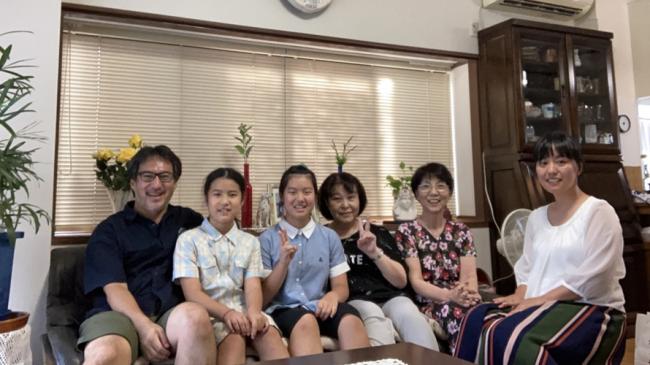 増冨さんの家族との集合写真