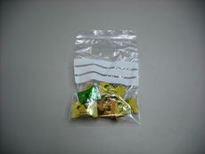 密封したお菓子の写真