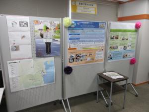 地域連携室、医療センターの展示物