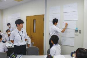 話し合い中の様子