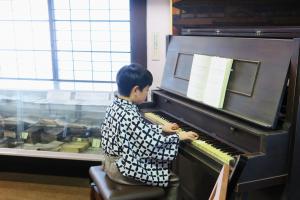 ストリートピアノin岩国学校の様子１