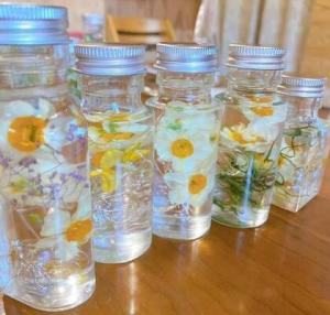 水仙のドライフラワーを活用したハーバリウム