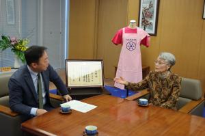 令和7年度栄養関係功労者（食生活改善事業功労者）厚生労働大臣表彰の市長表敬訪問