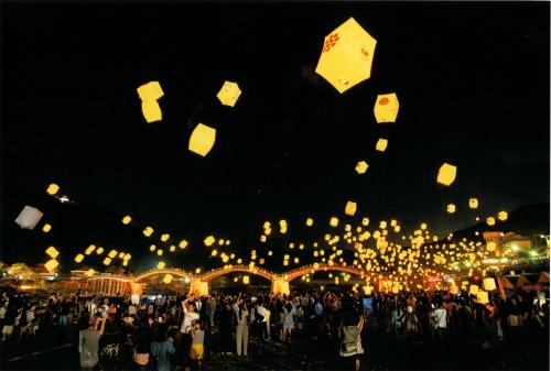 一般部門 入選 「歓喜のランタン」