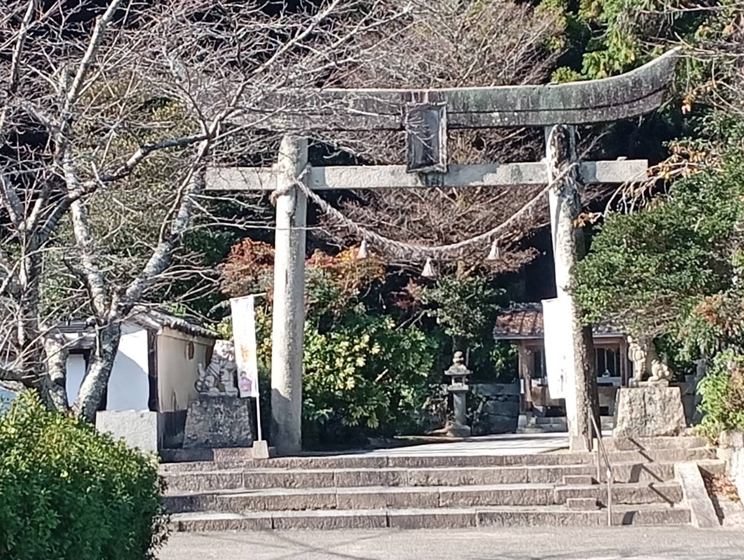 ジュニア部門 入選 「横山にある神社」