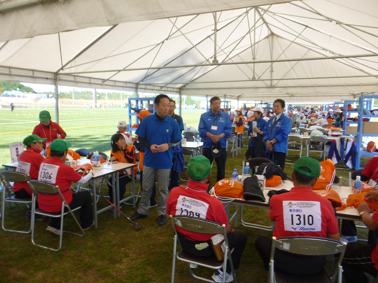 グラウンド・ゴルフ交流大会テント内