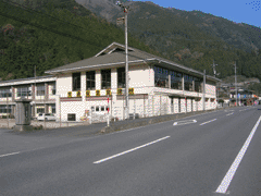 深須小体育館（休校）1