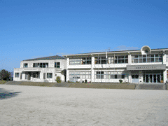 祖生東小学校体育館2