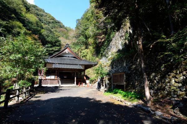 国指定天然記念物 岩屋観音窟 - 岩国市