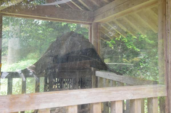 宇佐の鉄燈籠 1