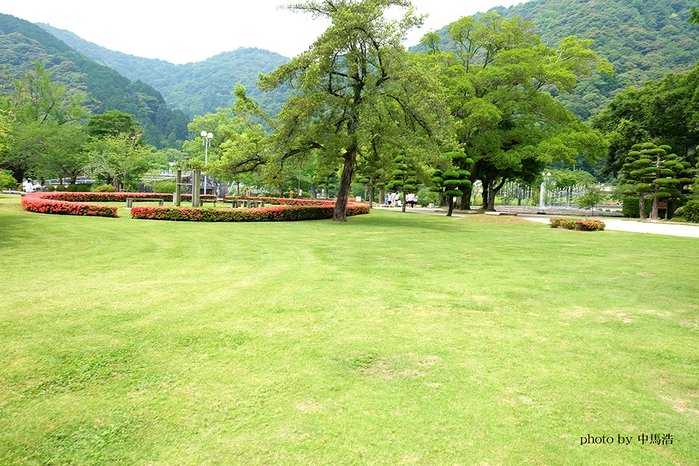 吉香公園の芝生広場の写真